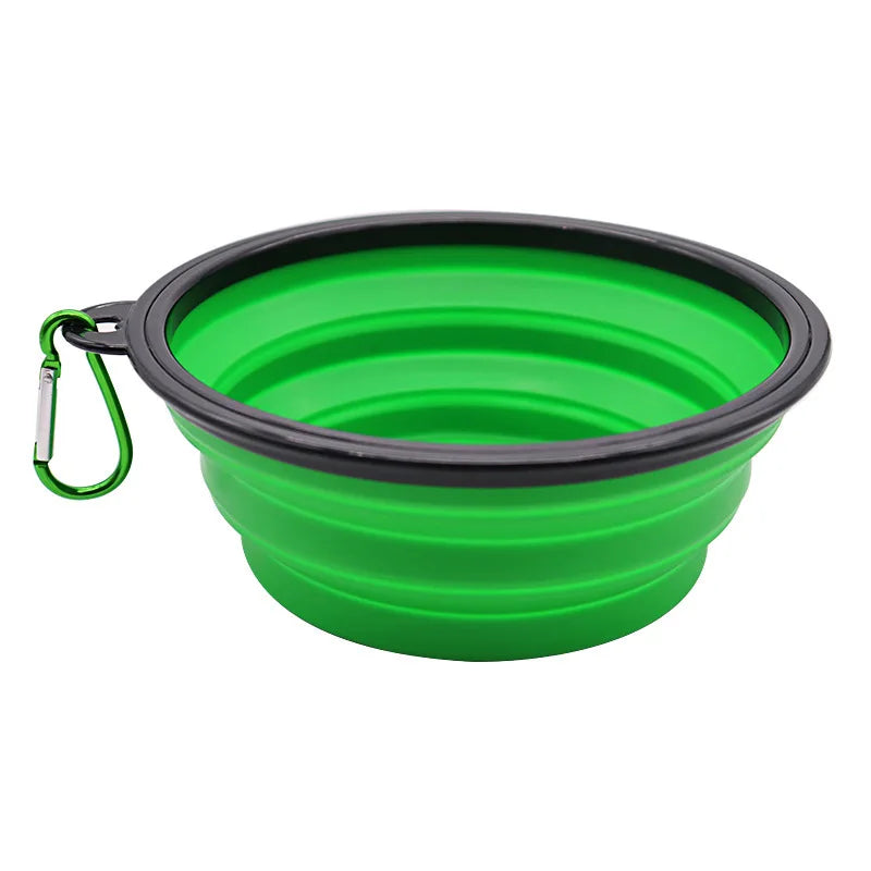 WanderBowl collapsible dog bowl in green